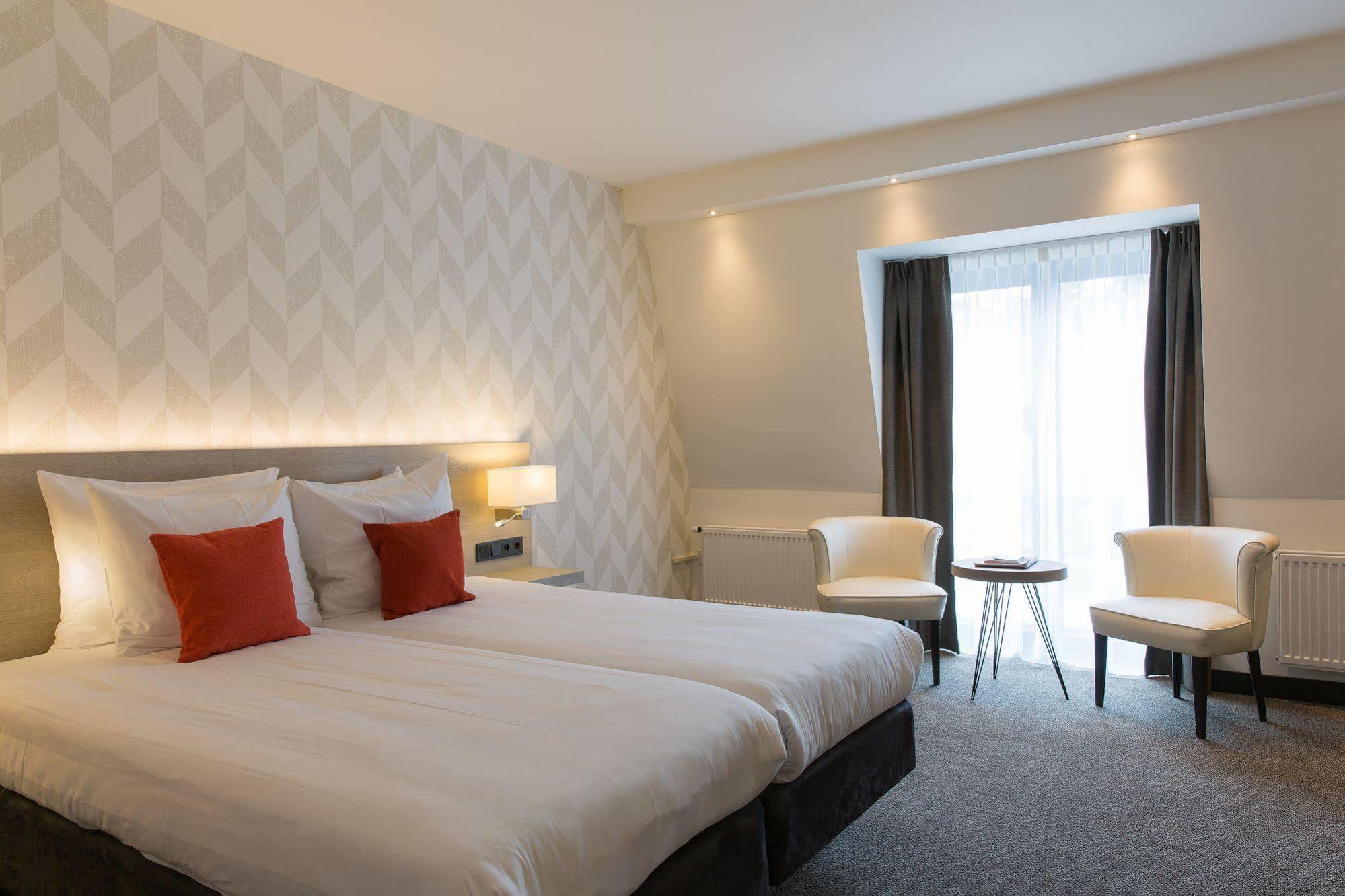 Van Der Valk Hotel De Bilt-Utrecht Екстериор снимка